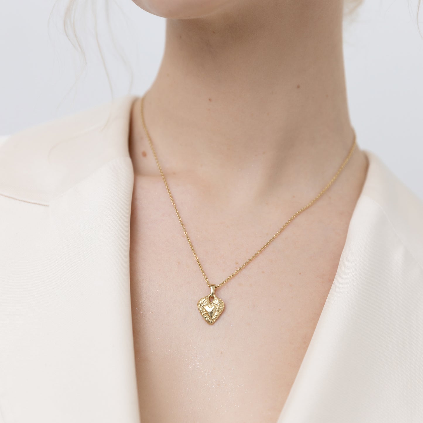 gold heart necklace, heart pendant, heart charm necklace, love necklace, gold necklace, necklace wit heart, jewelry trends