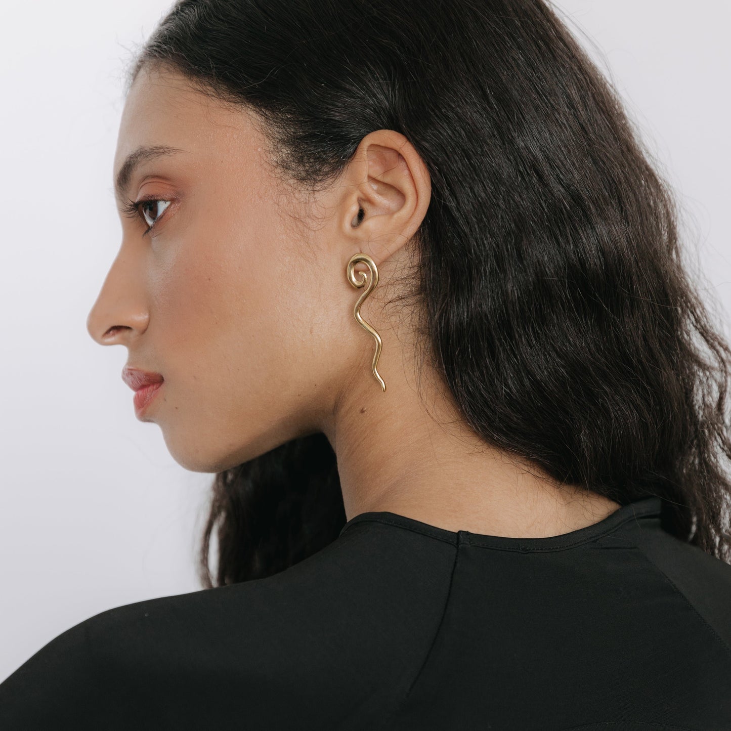 gold drop earrings, spiral earrings, swirl earrings, statement earrings, dangle earrings gold, trendy earring, trendy jewelry, earrings for women