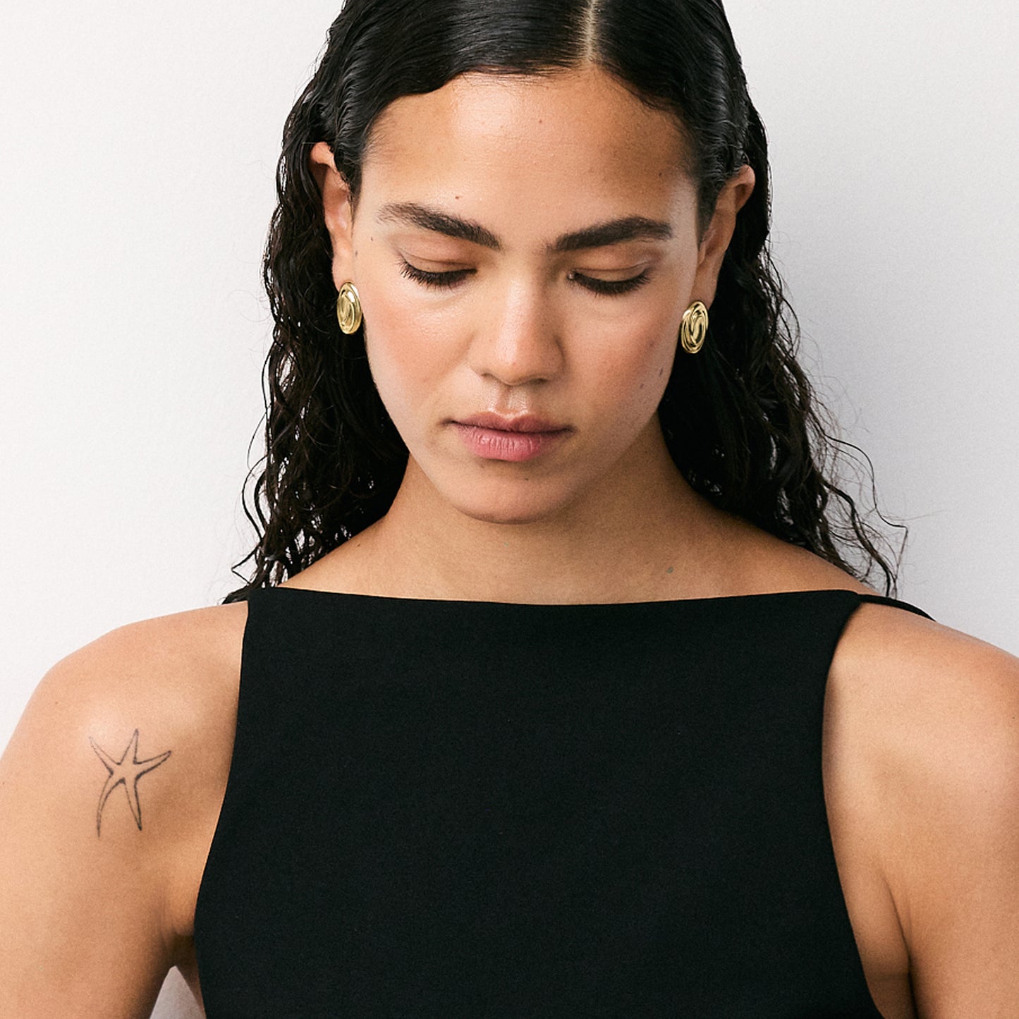 ONDINE OVAL EARRINGS GOLD